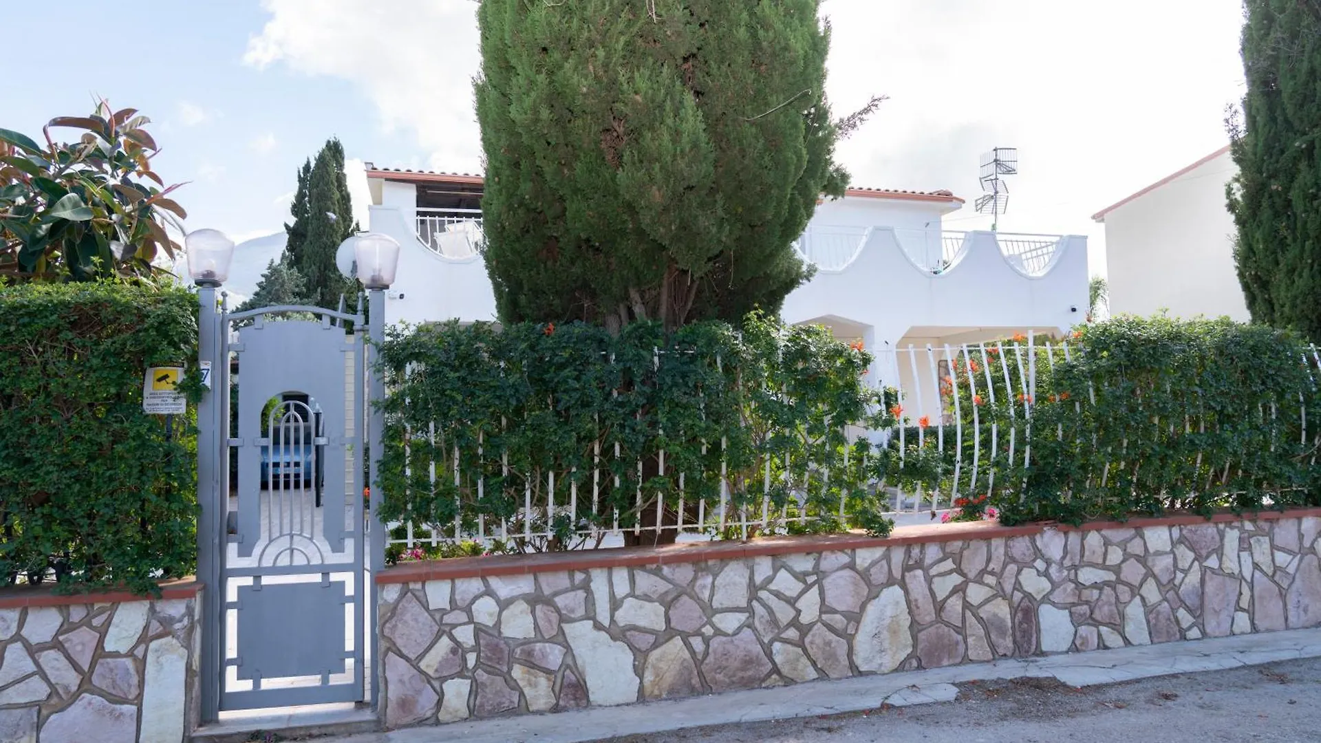 アパート Villa Claudia E Simone カリーニ イタリア